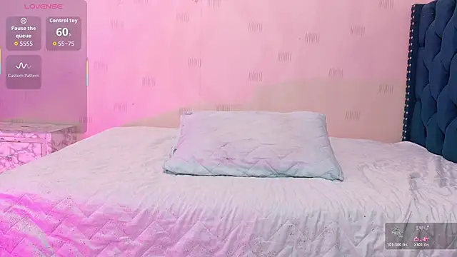 playfulcurvy online show from October 23, 7:53 pm