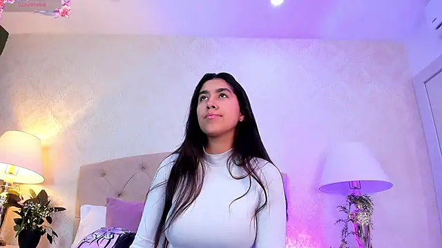 Mia Montess online show from May 27, 12:46 pm