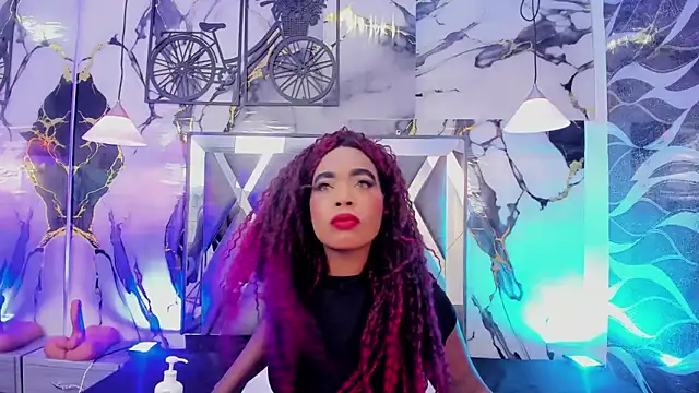 CandyMartinez  online show from May 28, 8:29 pm