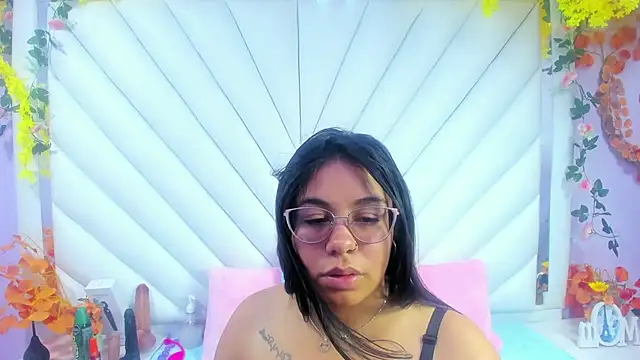  Violeta 18 online show from November 14, 3:06 am