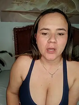 mandy-moore online show from May 26, 2:00 am