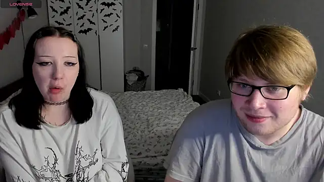 JayMollyy online show from April 20, 6:33 pm