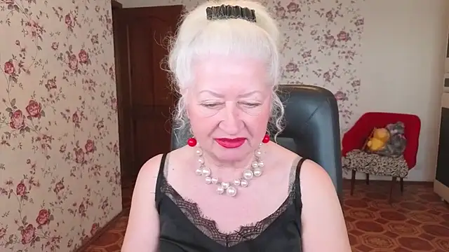 Maya Mayflower online show from May 9, 3:19 am
