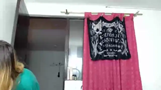 KratosAfroditacs online show from October 24, 5:53 pm