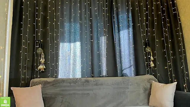 Ashley Nicks online show from May 19, 1:56 am