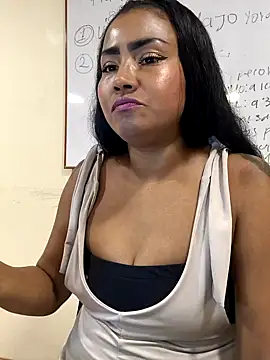 Ariana Rodriguez online show from May 19, 4:14 pm