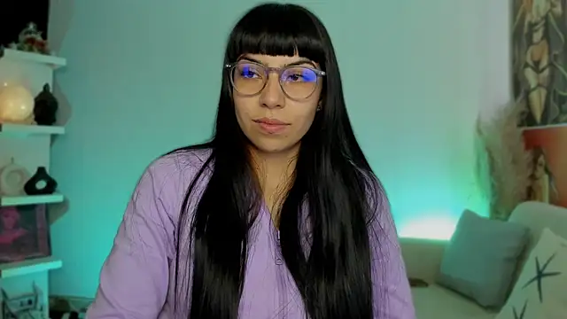 Saraa Desiree online show from September 29, 9:42 pm