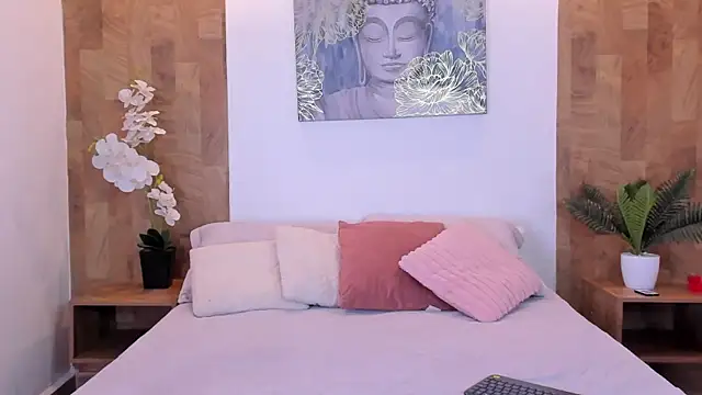 isabella winkler online show from March 6, 10:54 am