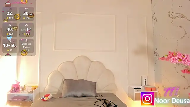 Candaceoweens online show from April 30, 3:45 am