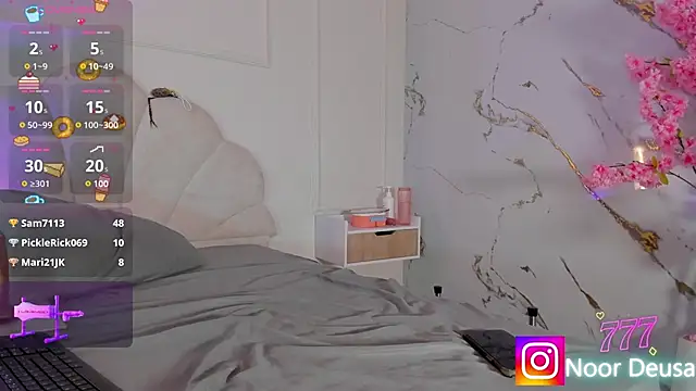 Candaceoweens online show from May 8, 5:32 am