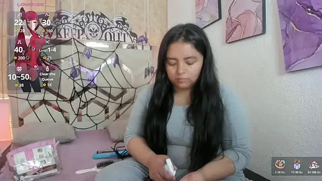 EmilyBrownn  online show from November 1, 6:45 pm