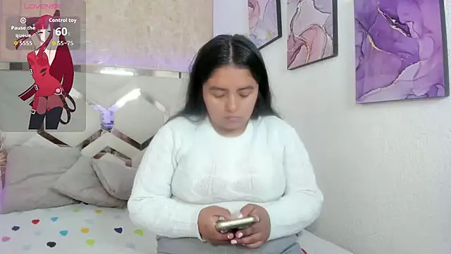 EmilyBrownn  online show from October 24, 7:10 pm