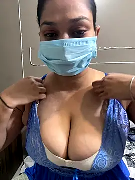 divya arora22 online show from October 1, 12:21 pm