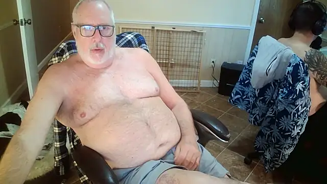 superbearboss online show from November 21, 9:17 pm