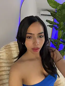  Emily Thompson  online show from June 16, 2:34 am