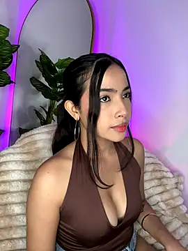  Emily Thompson  online show from November 16, 2:57 am