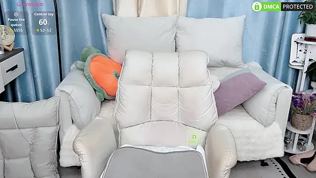 Dewluna online show from May 11, 2:41 pm
