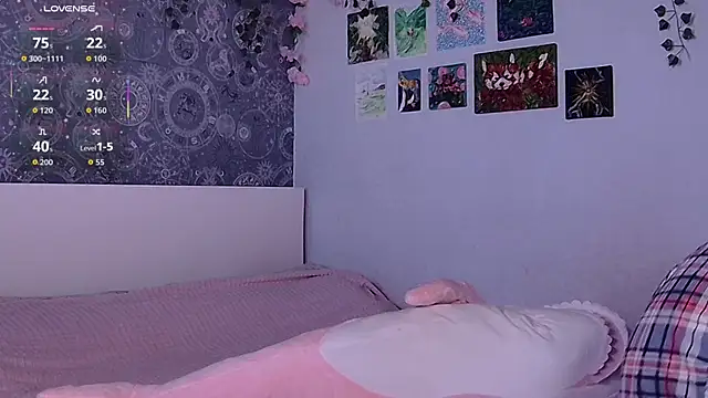 Cute Cate404 online show from May 27, 2:30 am