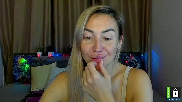 Kiss julli88I online show from December 5, 7:37 pm