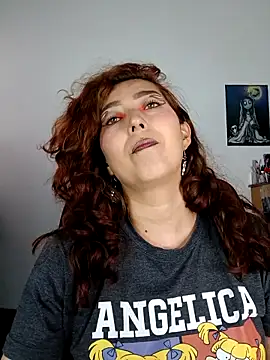 Luz delunaa online show from March 14, 5:36 pm