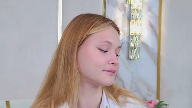 AmeliRoyse online show from May 12, 5:19 pm