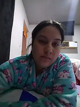 esmeralda jadees online show from May 13, 1:17 pm