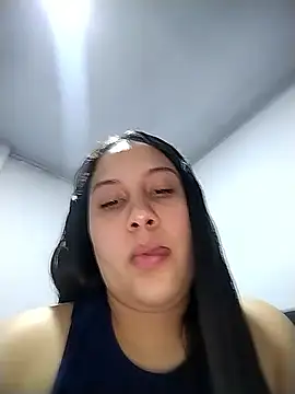 esmeralda jadees online show from May 24, 8:41 pm