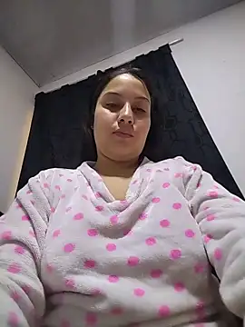 esmeralda jadees online show from May 16, 2:27 pm