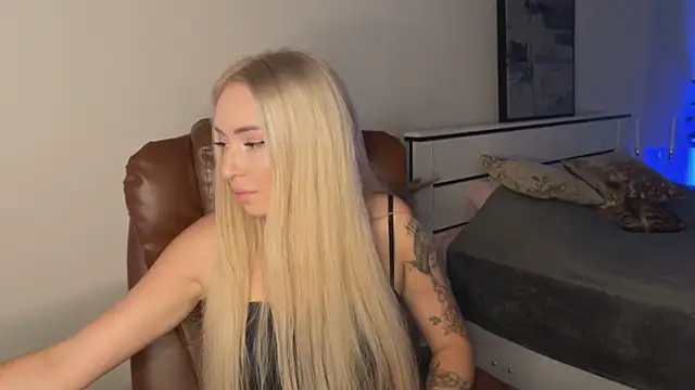 OhMyEmma online show from July 16, 11:37 am