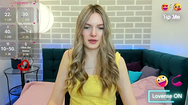 EvelineAmore online show from April 6, 8:37 am