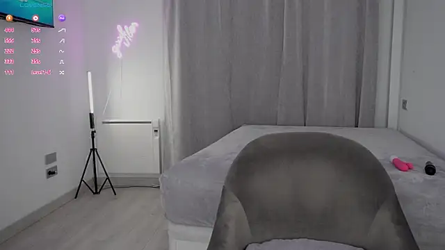   Milana     online show from May 8, 7:38 pm
