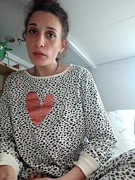 laprincesa2punto0 online show from April 27, 5:10 pm