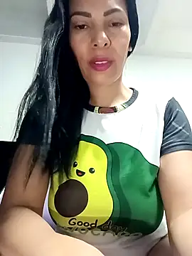 DaphneRosses online show from May 5, 1:58 pm
