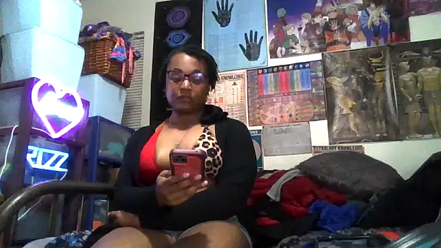 GardeniaFields online show from November 2, 5:55 am