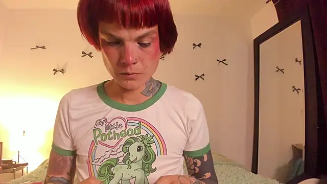Alessamoth online show from May 14, 10:48 pm