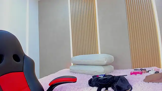 stephany summer online show from November 10, 4:29 am