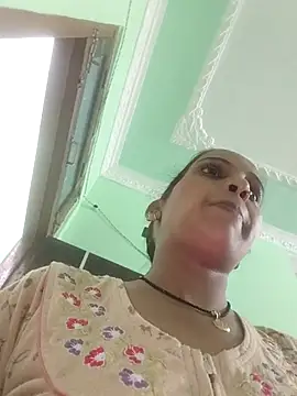 Hotty-Nidhi online show from October 15, 5:15 pm