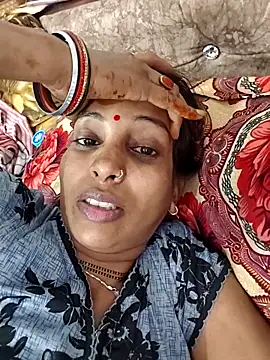 Hotty-Nidhi online show from March 22, 5:41 pm