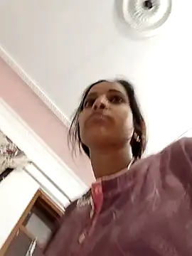 Hotty-Nidhi online show from March 21, 3:00 am