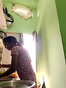 Hotty-Nidhi online show from April 8, 5:42 am