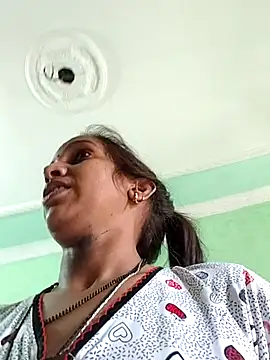 Hotty-Nidhi online show from March 26, 4:03 am