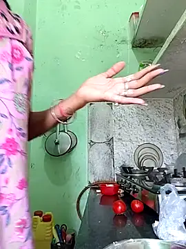 Hotty-Nidhi online show from April 7, 5:42 am