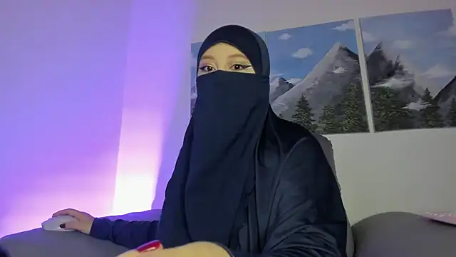 Leila Saadi online show from September 25, 1:54 pm