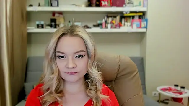 Kara Smith  online show from January 16, 11:12 pm