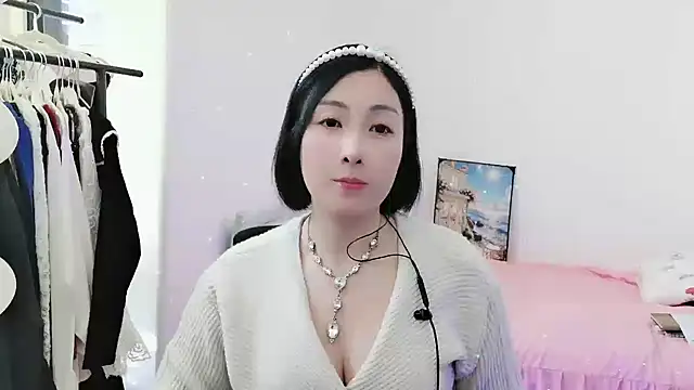 Rachel-6600 online show from April 29, 9:45 am