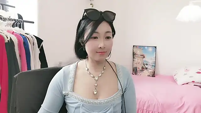Rachel-6600 online show from May 16, 5:32 am