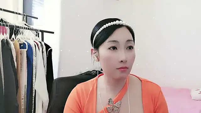Rachel-6600 online show from April 23, 6:10 am
