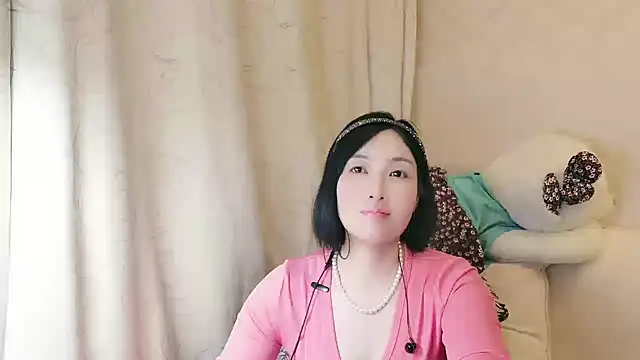 Rachel-6600 online show from May 17, 3:22 pm
