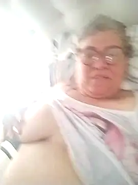 Olgahunder online show from February 16, 6:30 pm