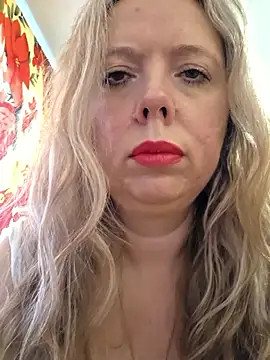 Irina3718 online show from May 17, 12:48 pm